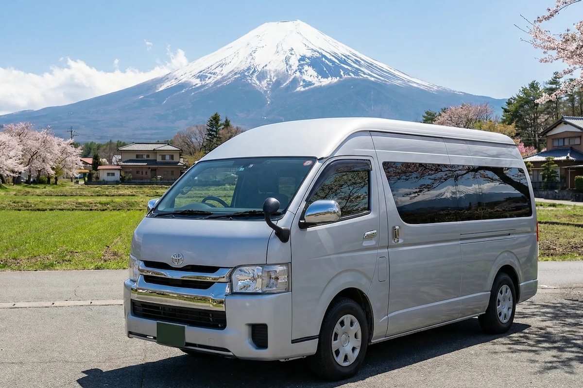 Taxi & Airport Transfer in Tokyo using Tokyo Toyota Hiace Van 0