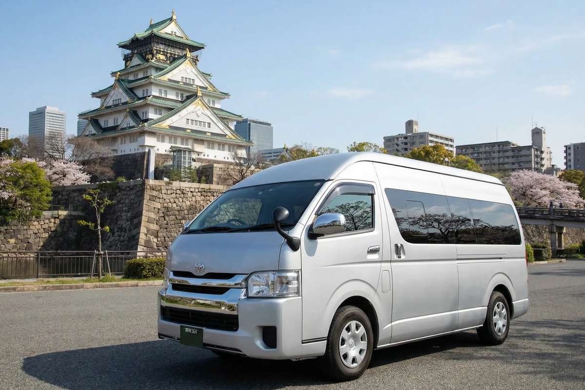 Taxi & Airport Transfer in Osaka using Osaka Toyota Hiace Van 0