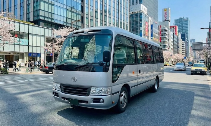 Osaka Micro Bus (Coaster)