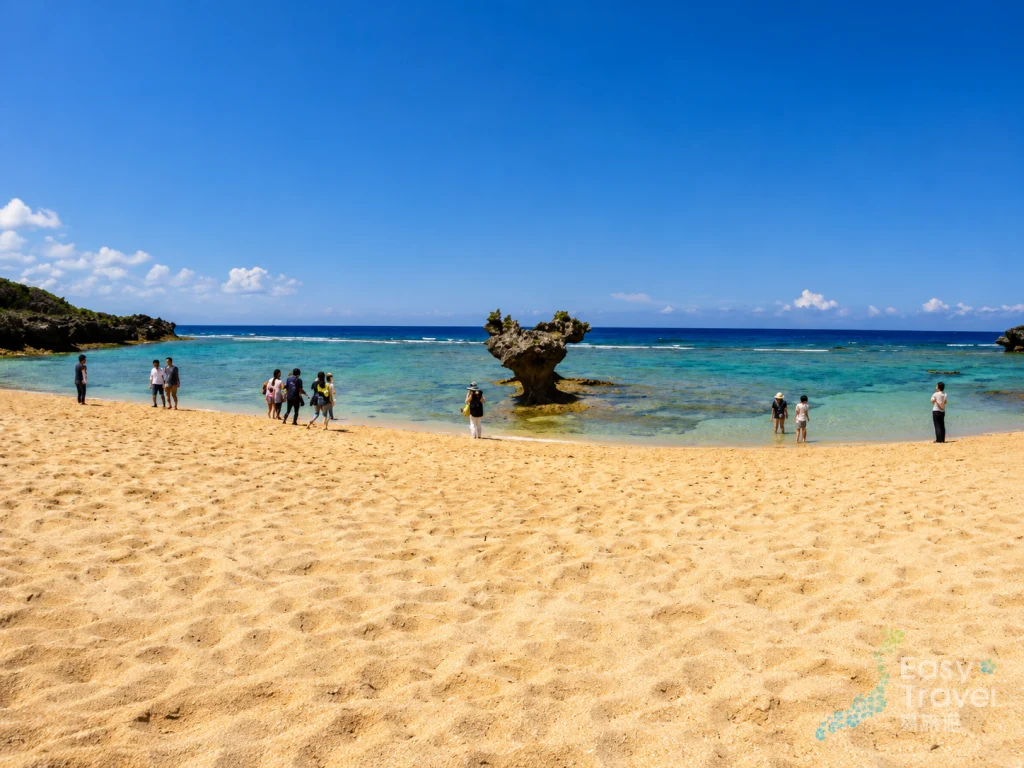 Tinu Beach in Kouri Island